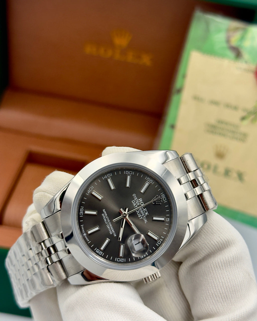 Rolex Datejust – 36mm, grey dial, smooth bezel, jubilee bracelet, stainless steel – ref 126200 – image 1