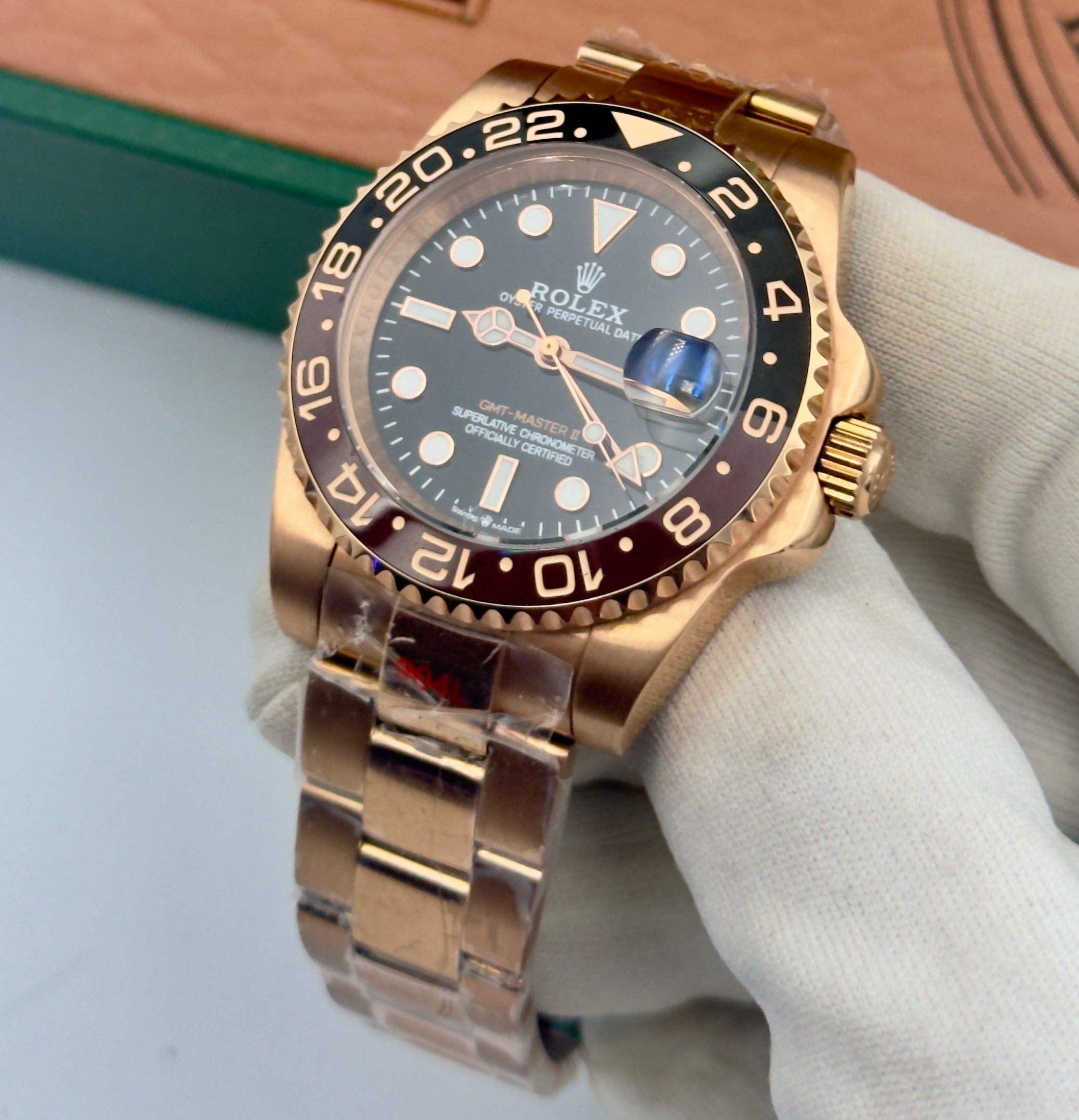 Rolex GMT‑Master II – 40mm, black dial, cerachrom bezel, oyster bracelet, rose gold – image 1