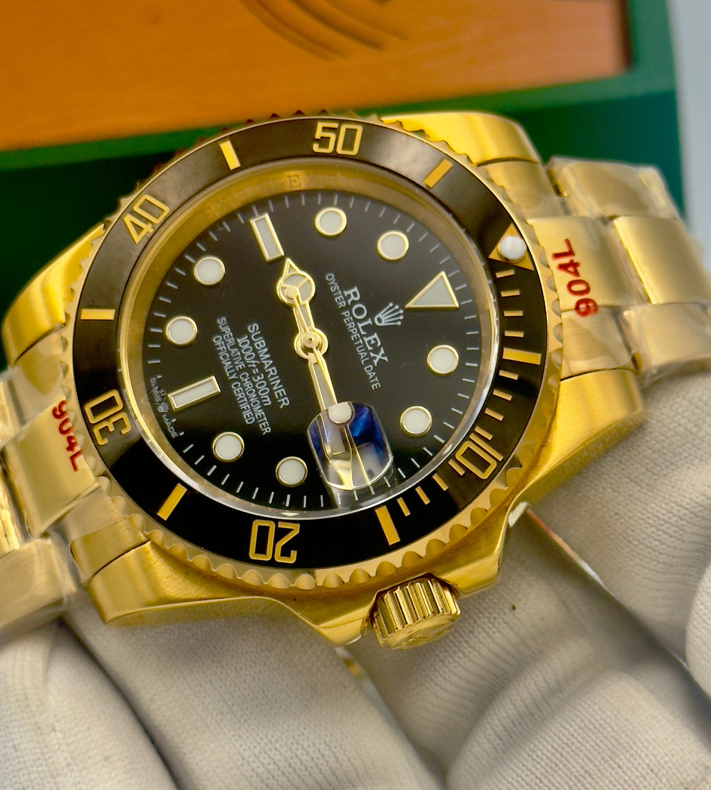 Rolex Submariner – 41mm, black dial, cerachrom bezel, oyster bracelet, yellow gold – ref 126618LN – image 1